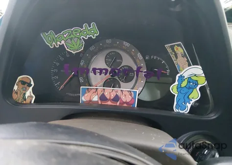 2002 Lexus Is 300 z USA, uszkodzony, nr VIN JTHBD192620041211